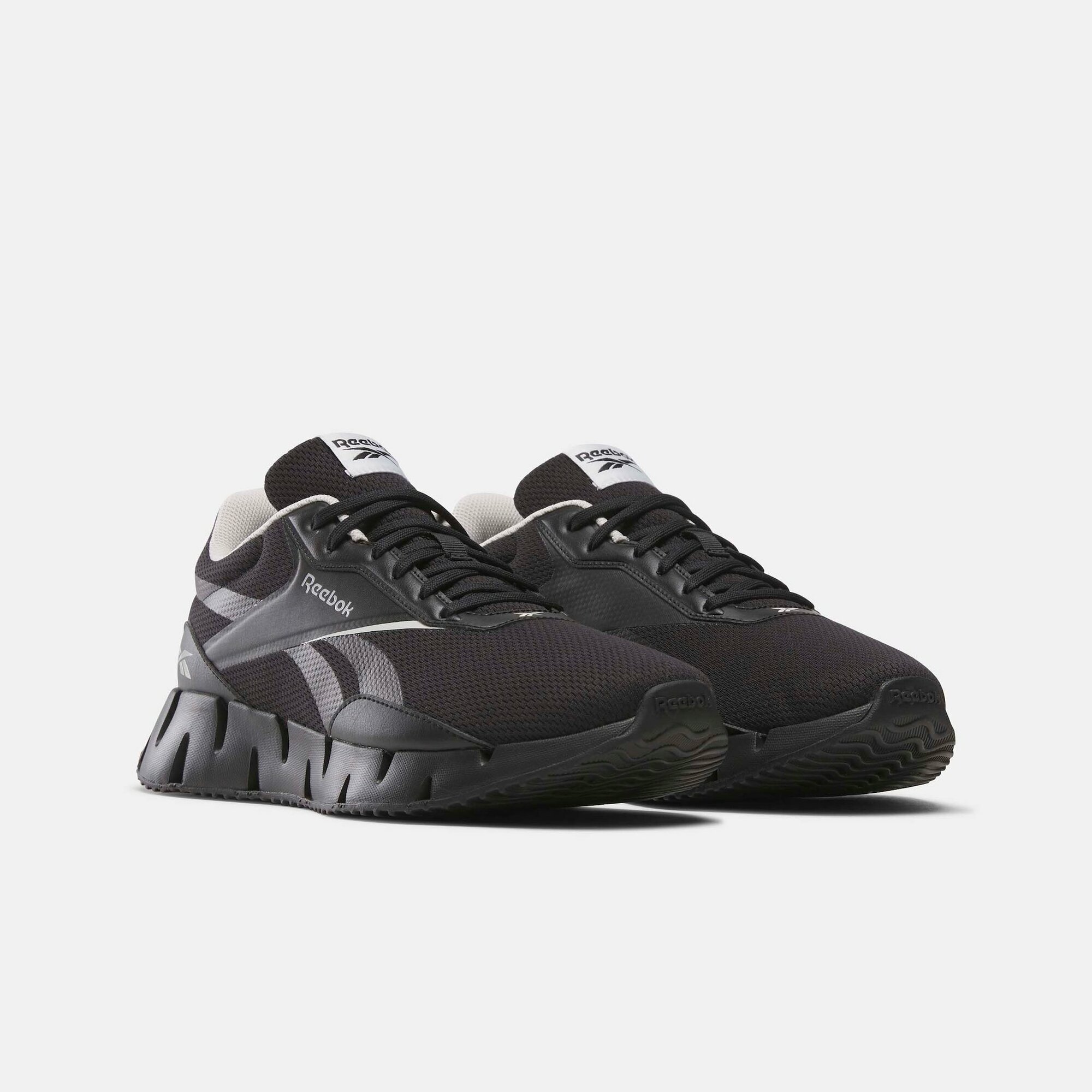 Кроссовки Reebok Zig Dynamica STR, размер 7,5 US, черный/серый — фото 1
