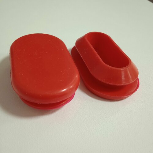 Заглушка отверстий пола кузова (лонжерона) арт. 2190-5007093 (овальный) силикон для а/м LADA Granta (в комплекте 2шт)