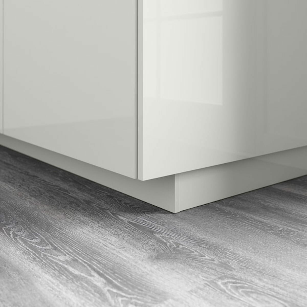 Цоколь кухонный  глянцевый светло-серый 220 8 см IKEA RINGHULT рингульт
