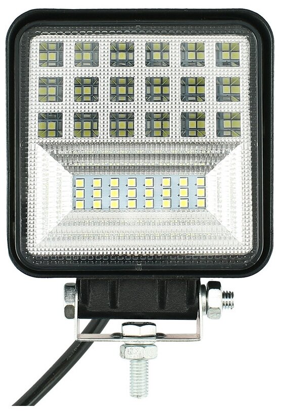Фара светодиодная противотуманная и рабочего света 12-80V 126W (105х105мм 40 LED) Вспышки ФСО