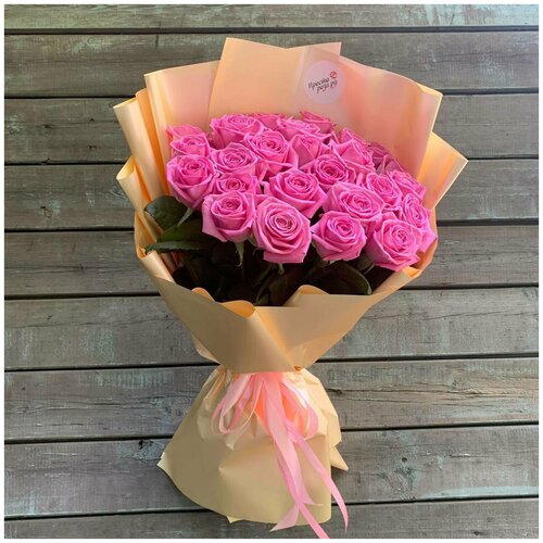 Розы Премиум 25 шт розовые 50 см в кремовой упаковке арт.11591- Просто роза ру
