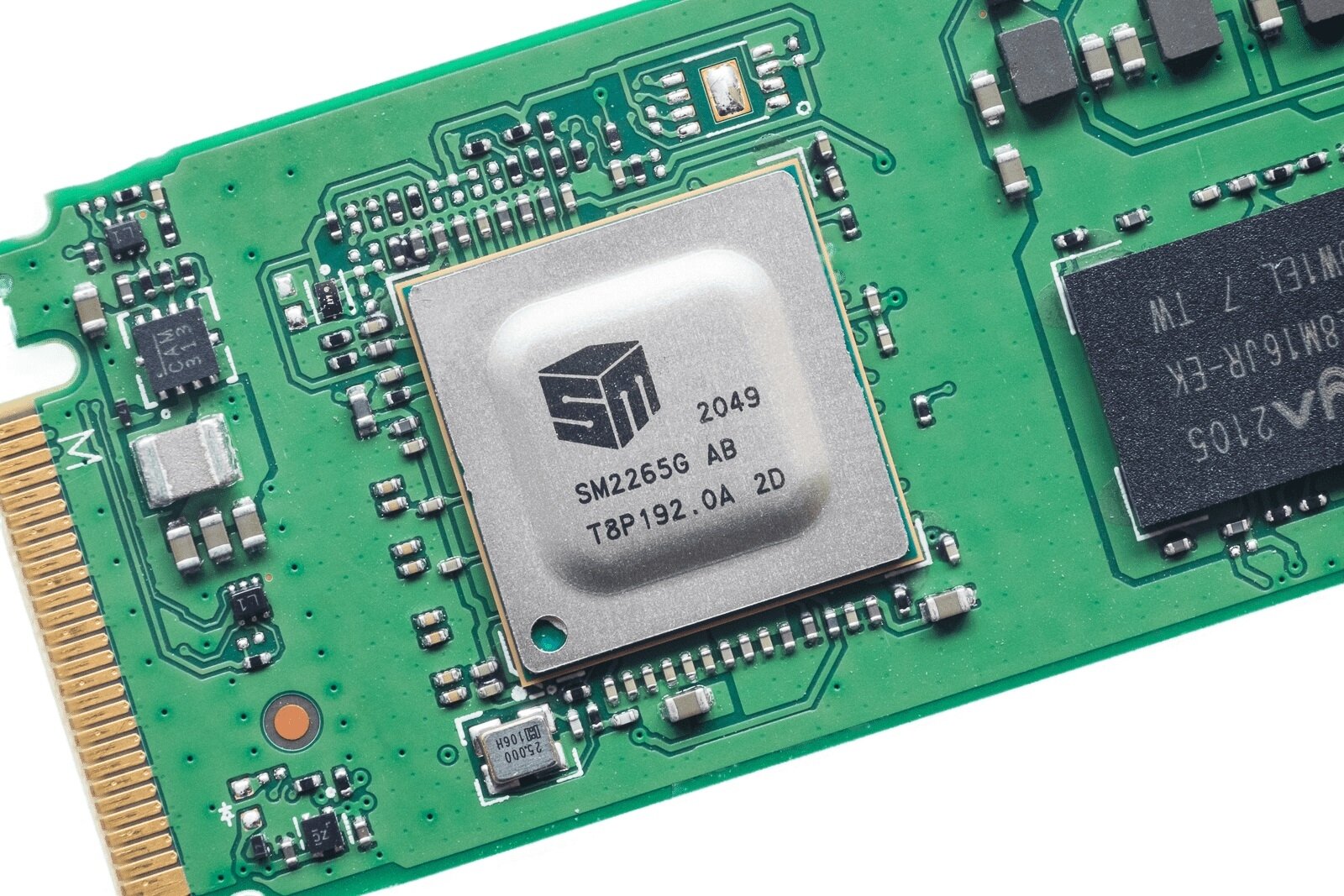 Накопитель SSD Inte QLC 670P 1TB (SSDPEKNU010TZX1) Intel - фото №4