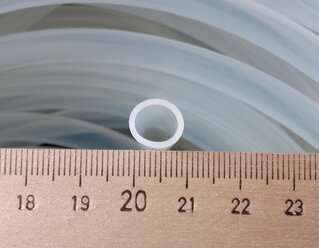 Трубки силиконовые медицинские внутренний диаметр 7 мм, толщина стенки 1,0 мм, длина 3 метра