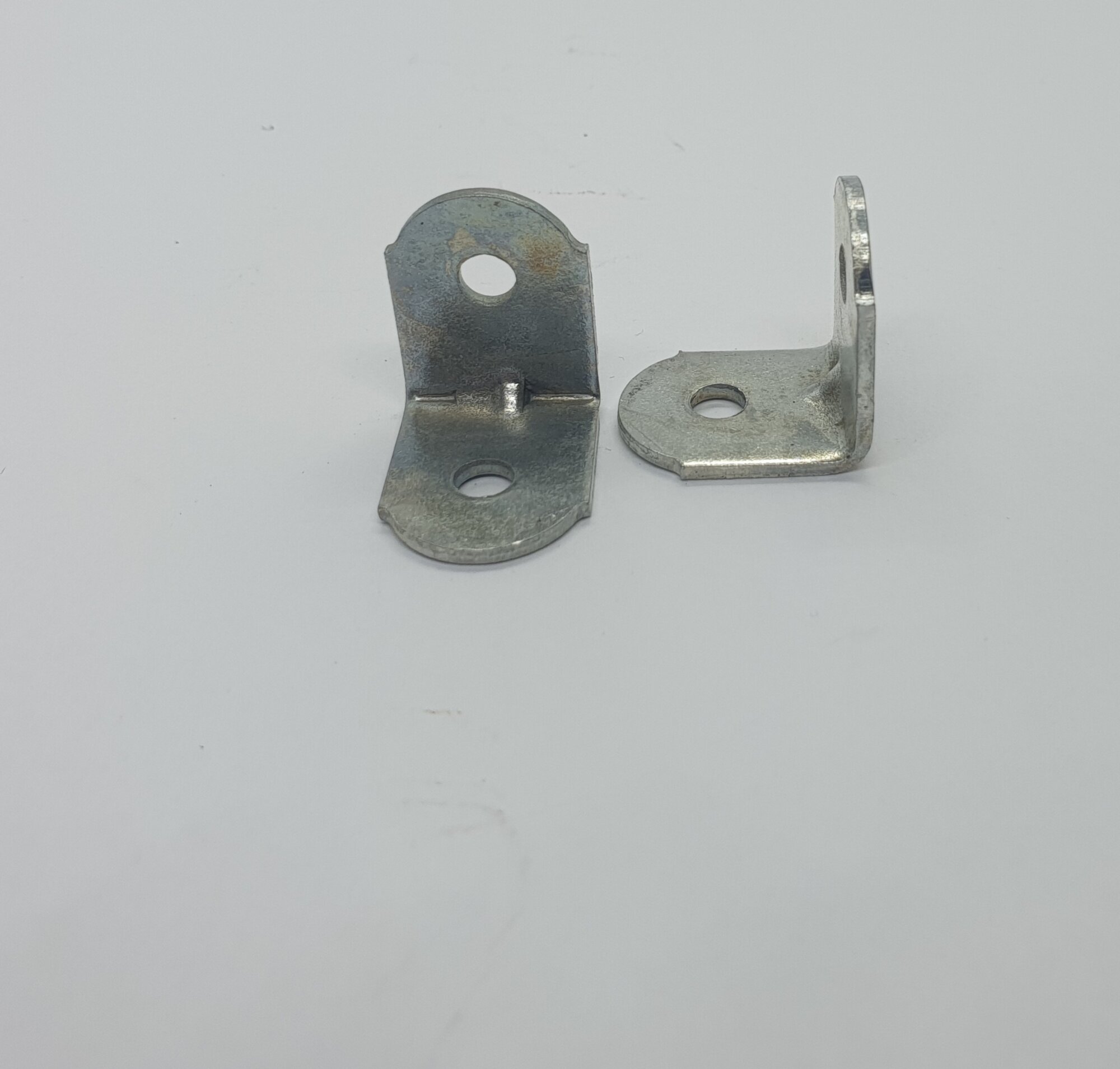 Уголок крепежный 20х20х16, 30 шт