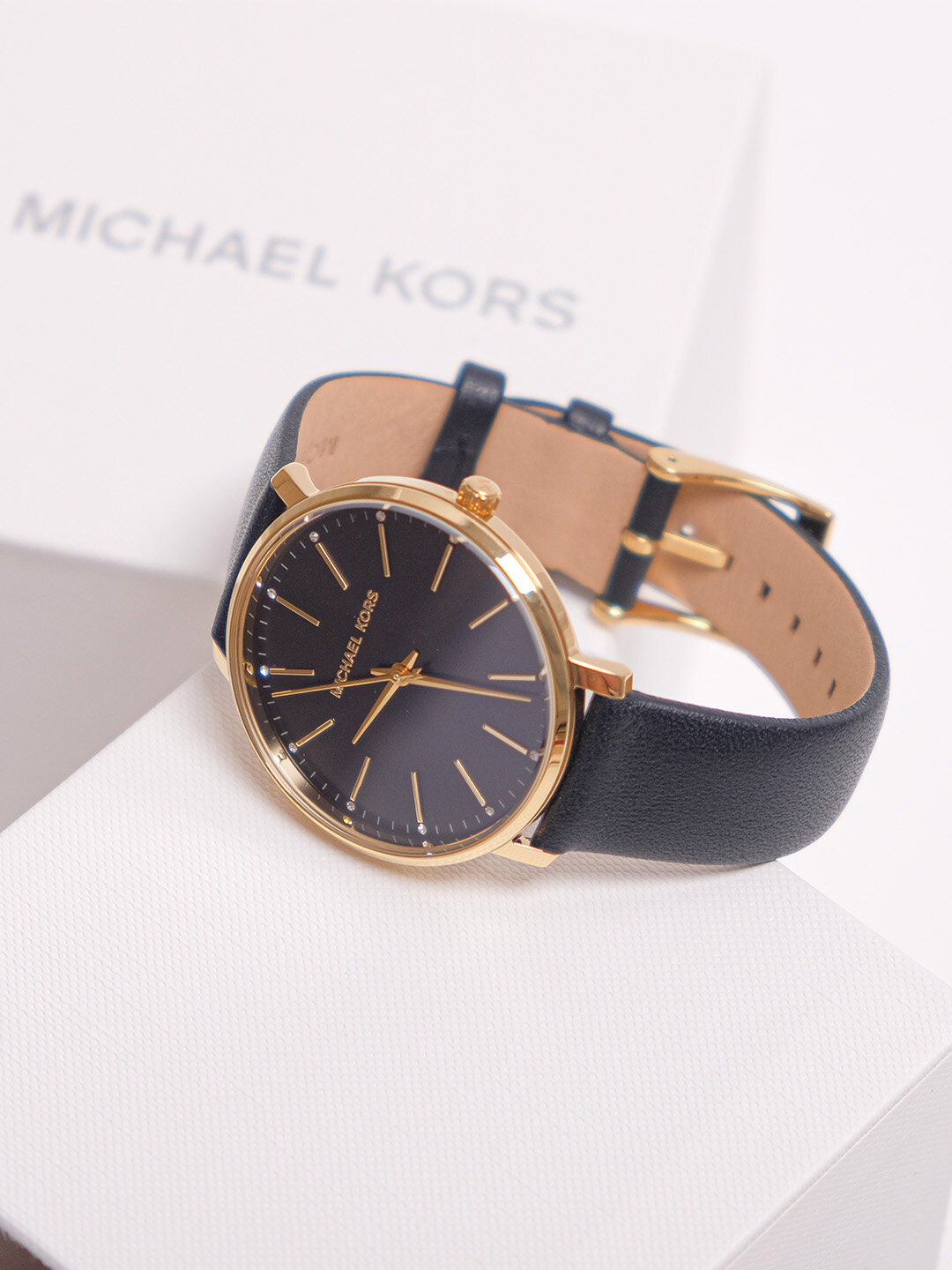 Наручные часы MICHAEL KORS Pyper, черный