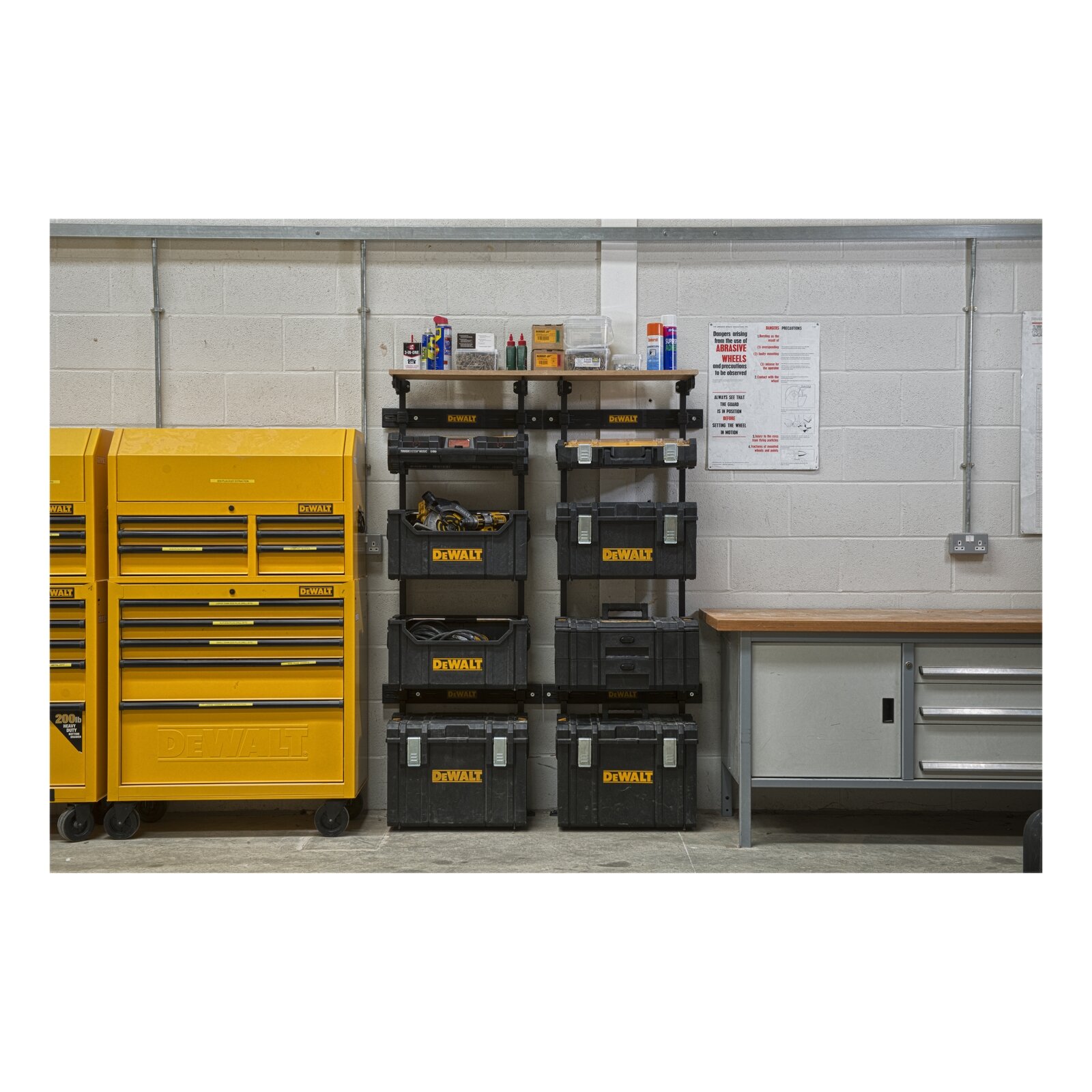 Настенные кронштейны для крепления ящиков DeWALT TOUGHSYSTEM DWST1-75694 — фото 1