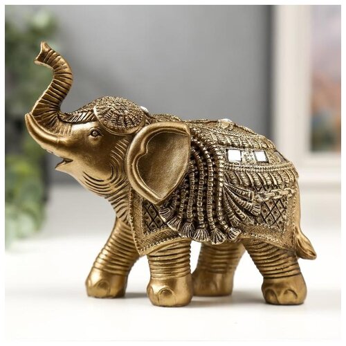 фото Сувенир полистоун "золотой слон в попоне с кисточками и зеркалами" 13х14,5х7 см 5121985 сима-ленд