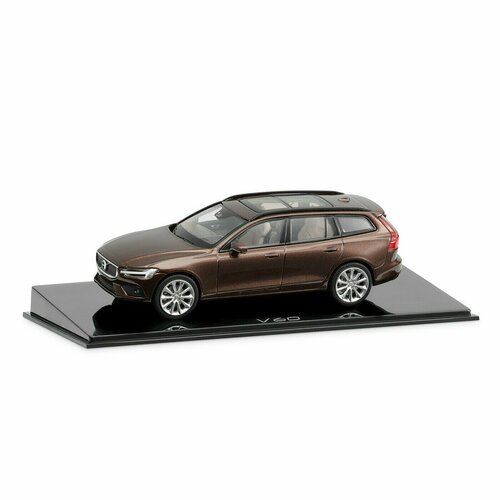 Модель автомобиля Volvo V60, Scale 1:43, Maple Brown Metallic, артикул 32220751 Официальная коллекция Volvo