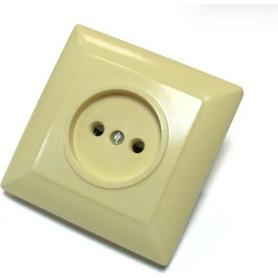 фото Квадратная розетка ООО Ливны-Электро РС 10-008 слоновая кость РС 1821