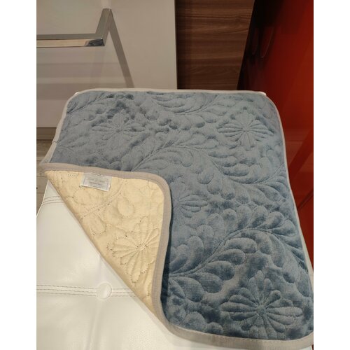 Сидушка (накидка, дивандек) на подлокотники, кресло, стул , пуфик, коврик , имеет прорезиненную структуру (не скользящая) 50смx50см