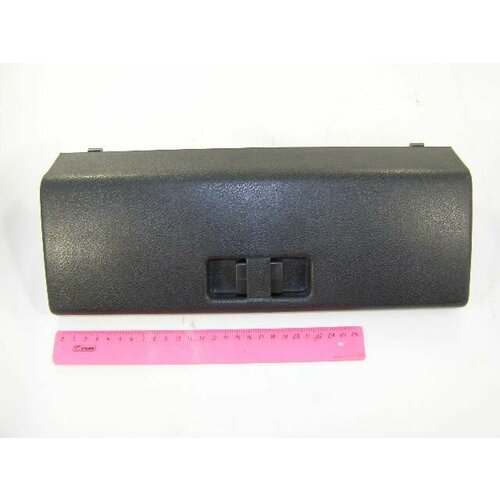 Крышка вещевого ящика /21083/ в сб