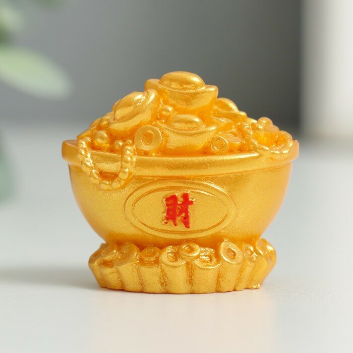 Сувенирная фигурка КНР "Чаша с монетами", полистоун, 4х3,5 см