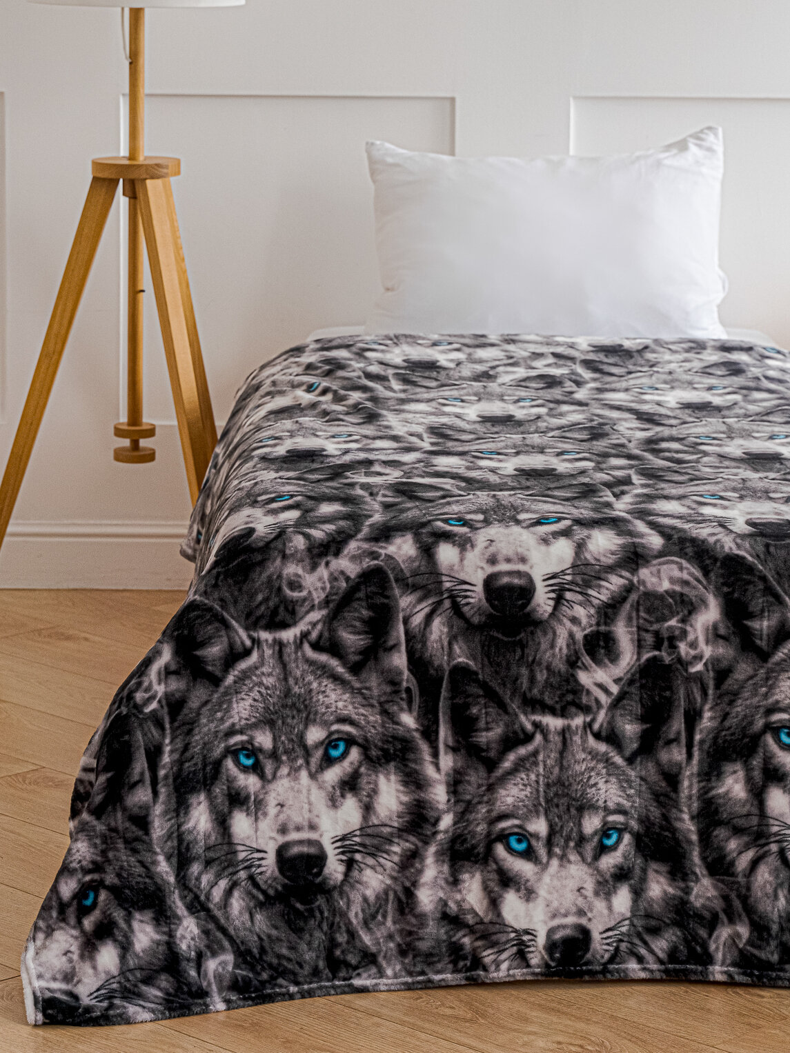 Плед 150х200 Павлина Волки серый пушистый мягкий животные велсофт — фото 1