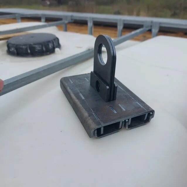 Захват для сэндвич панелей 100мм неокрашеный — фото 1