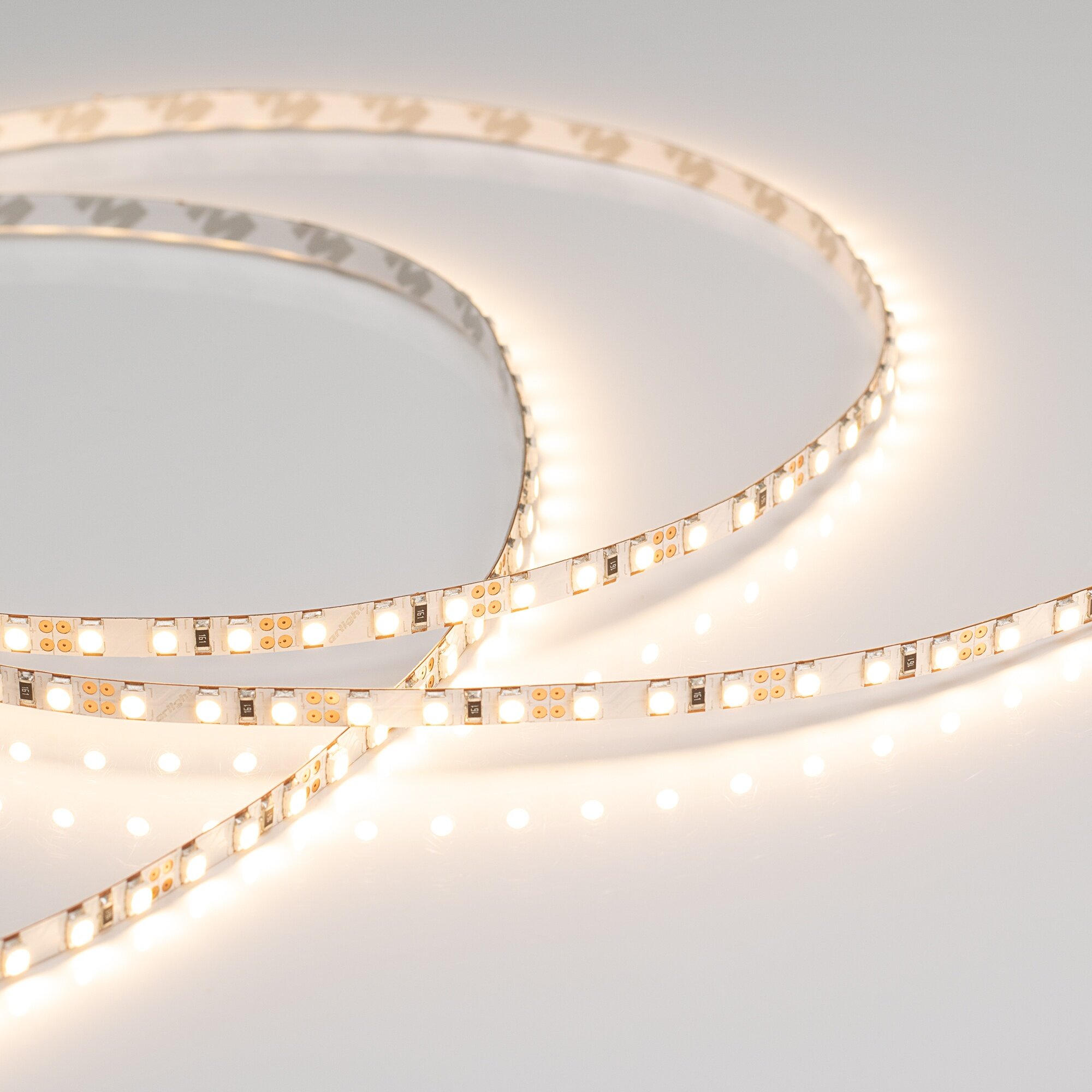 RT 2-5000 White6000 5mm 2x 014992(B) Светодиодная лента 12В (3528, IP33, 600 LED, LUX, 5 м) Arlight - фото №5