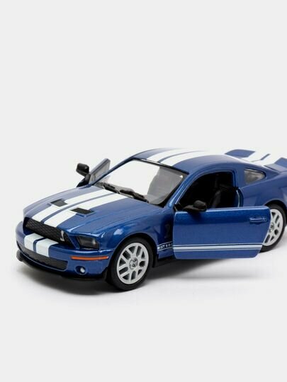 Модель машины KINSMART "Shelby GT500" инерция 1:36