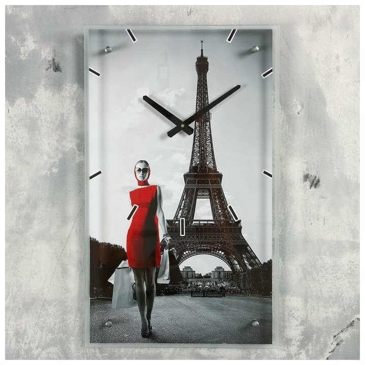 Часы-картина настенные, интерьерные "Девушка в красном платье в Париже", бесшумные, 35 х 60 см 11466