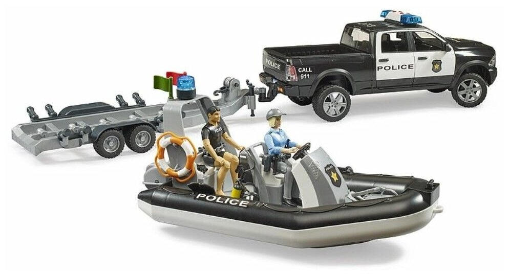 Bruder Внедорожник RAM 2500 полицейский с фигуркой, с лодкой и водолазом-спасателем 02-507