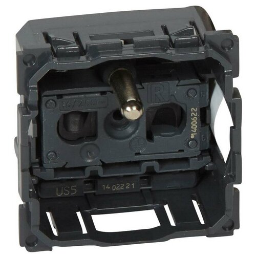 фото Розетка 2к+з legrand celiane 16a 230v с/з со шторками безвинтовой зажим французский стандарт 067111