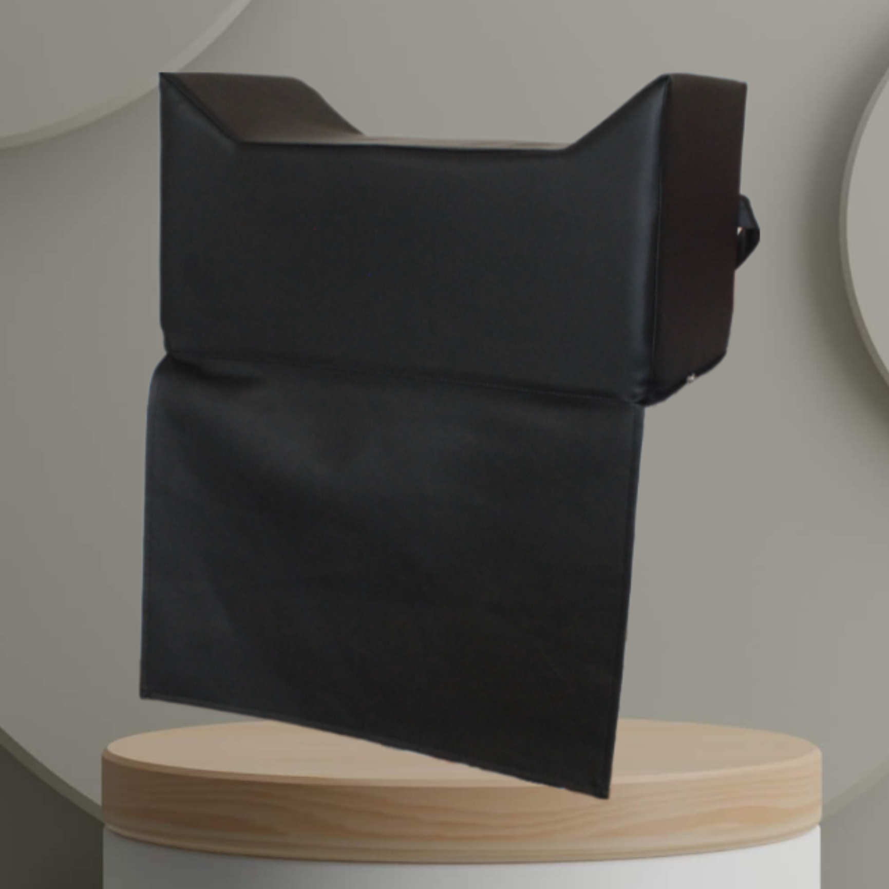 фото Сиденье парикмахерское детское, черное