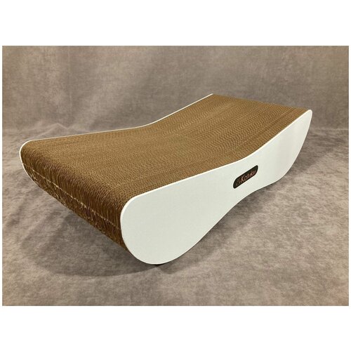 Когтеточка лежанка для кошек из картона Kotиkи / Sка Белая