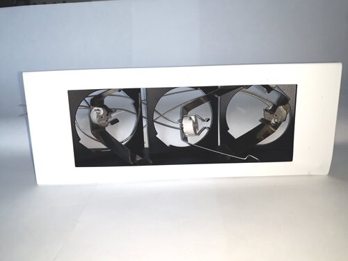 Светильник прямоугольный под 3 лампы 50w GU5.3 MR16 белый IP20 220В VT 502 (Vito), арт. VT502-50W/WHITE/MR16