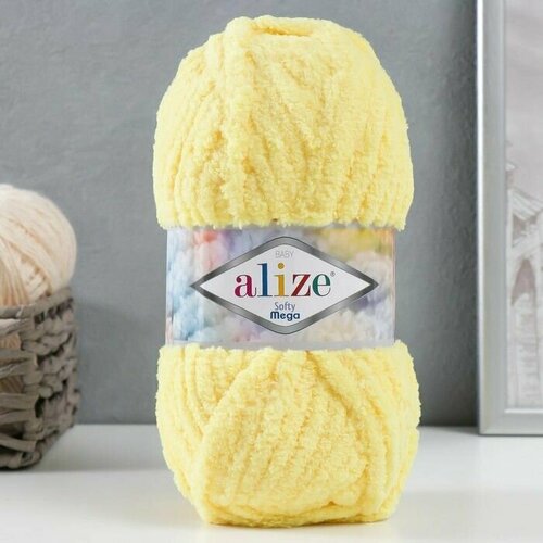 Пряжа Softy mega 100 микрополиэстер 70м100гр 187 лимонный 737₽