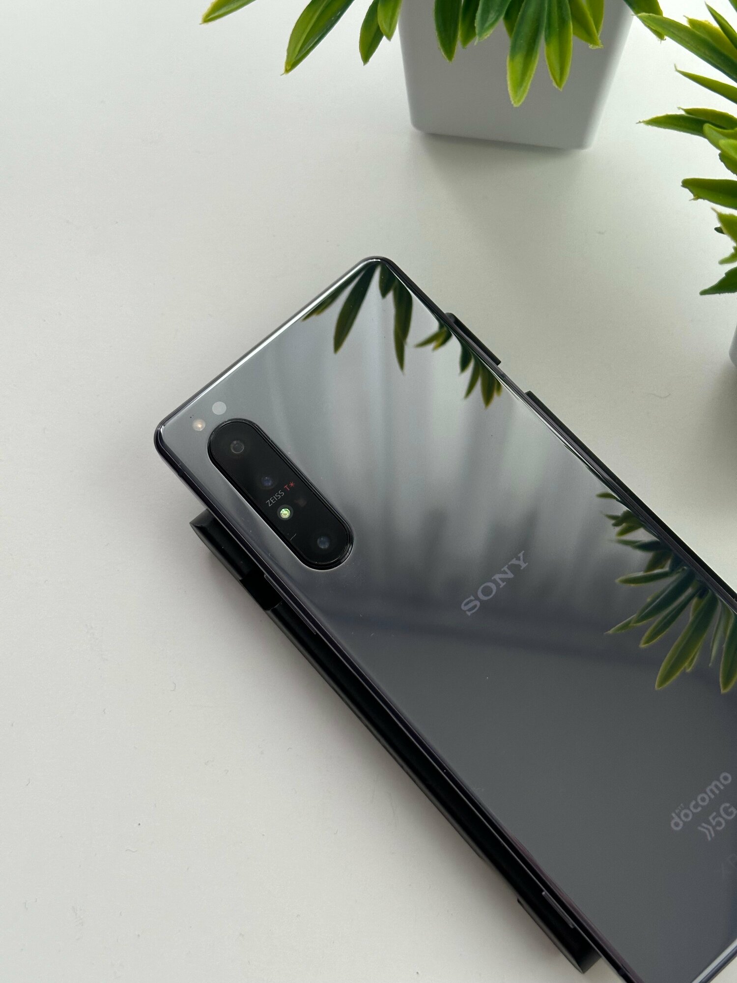 Смартфон Sony Xperia 1 II 8/128ГБ, 1 nano SIM, фиолетовый — фото 1