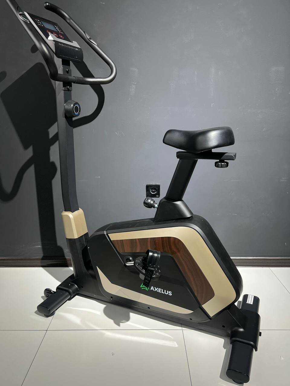 Велотренажер Axelus 0019 механический магнитный до 130 кг