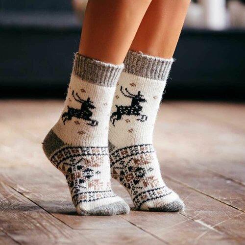 фото Женские носки русская шерсть, вязаные, на новый год, усиленная пятка, утепленные, размер 35-37, белый