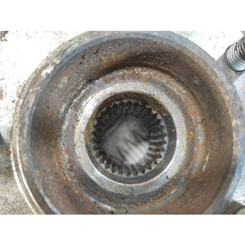 Ступица передняя CHEVROLET Captiva 2006-2010 25903358