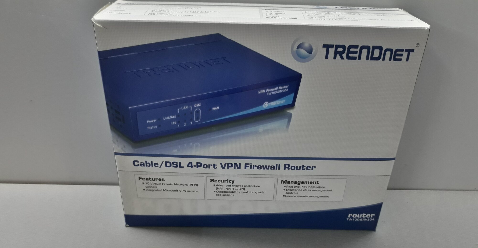 Маршрутизатор TRENDnet TW100-BRV204 с функциями VPN Firewall