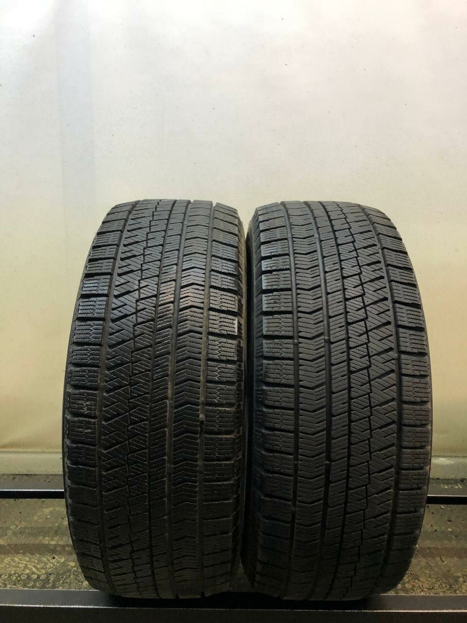 Bridgestone Blizzak VRX 2 225/55 R17 БУ Шины Зимние