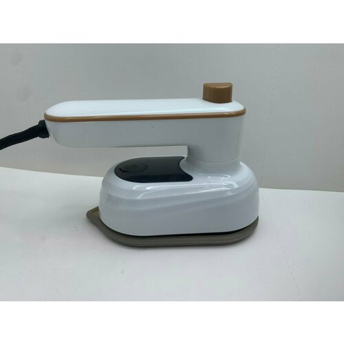 Мини-утюг с отпаривателем 129900₽