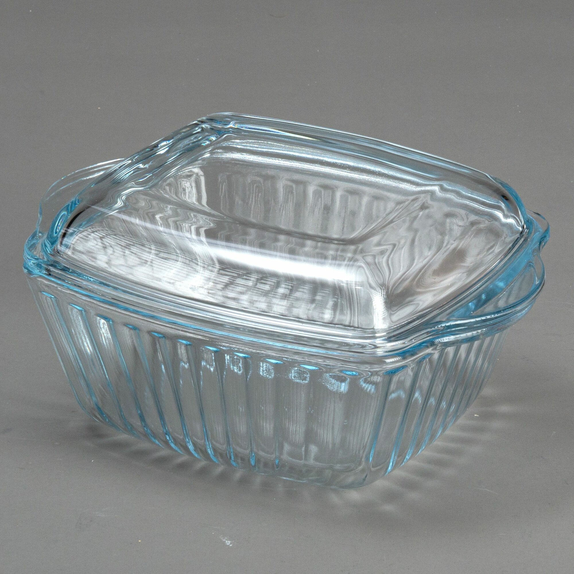 фото Кастрюля стеклянная с крышкой квадратная, жаропрочная, для микроволновой печи