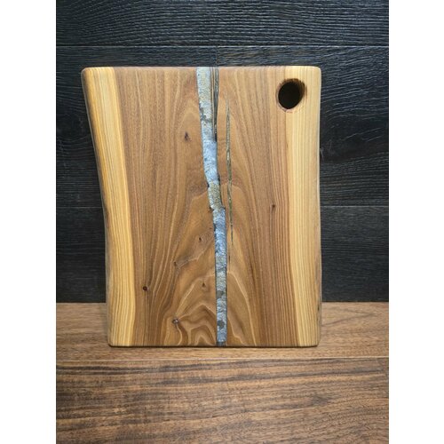 Деревянная разделочная доска