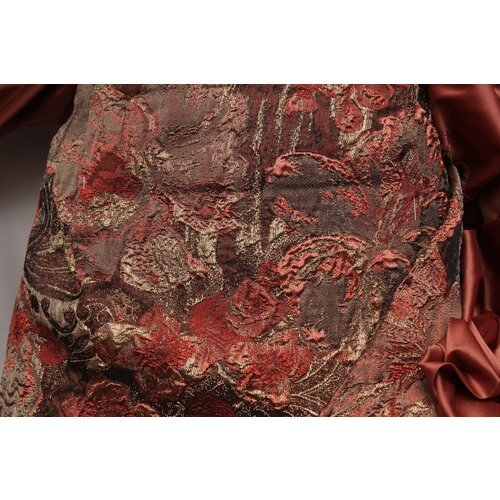 фото Ткань жаккард cadena flor brick ярко-терракотовый, светло-коричневый с бежево-золотистым, ш130см, 0,5 м