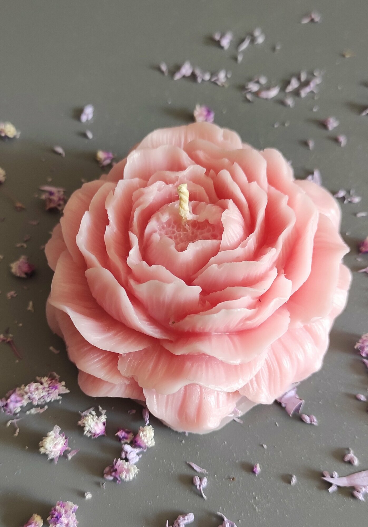 Свеча ручной работы в форме цветка в подарочной упаковке/ Пион махровый розовый