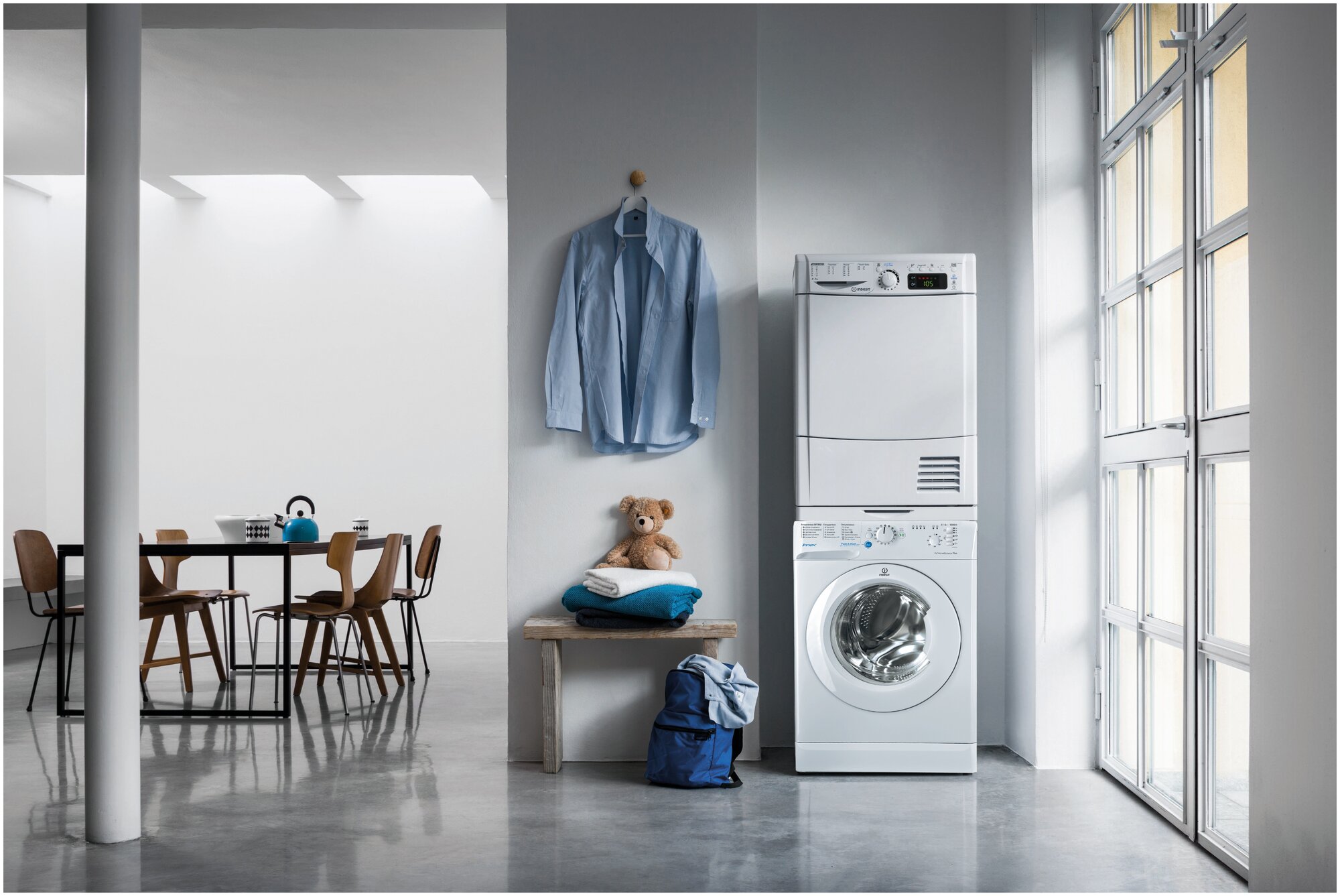 Стиральная машина Indesit IWSB 5105 белый