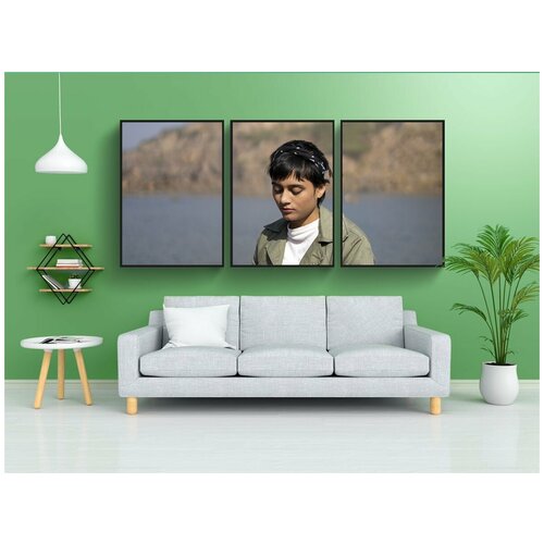 фото Набор модулных постеров для интерьера "девочка, чтение, озеро" 60x90 см. в тубусе, без рамки lotsprints