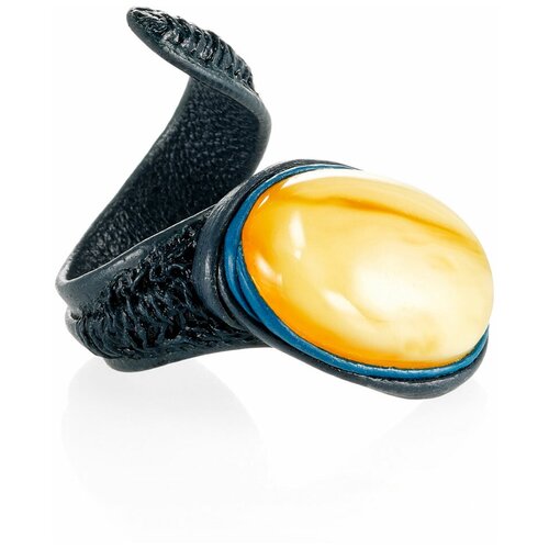 фото Amberholl эффектное кольцо «змейка» из кожи двух оттенков и натурального янтаря