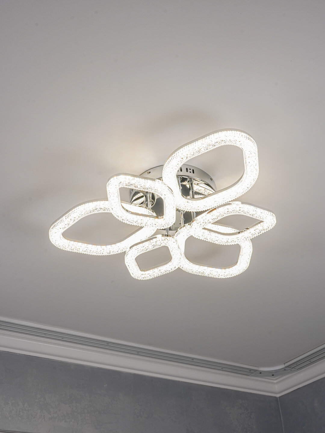 Люстра потолочная LED, с пультом,3 режима освещения, с кристаллами, для спальни, зала, кухни, Лазурный