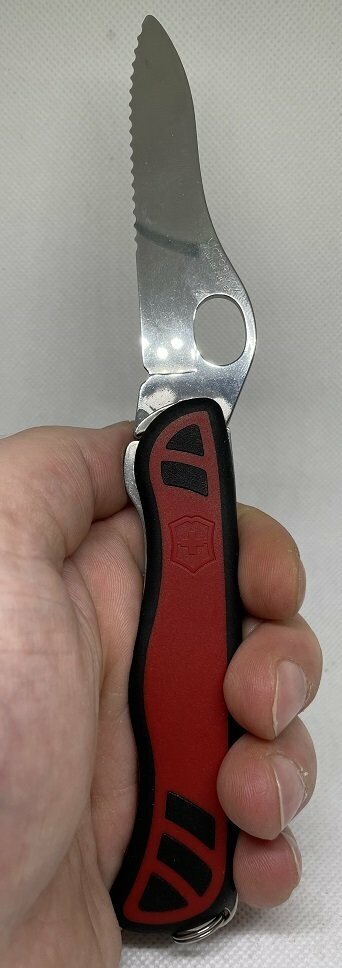 Нож перочинный Victorinox Sentinel OneHand (0.8321.MWC) 111мм 3функций красный/черный карт.коробка - фото №18