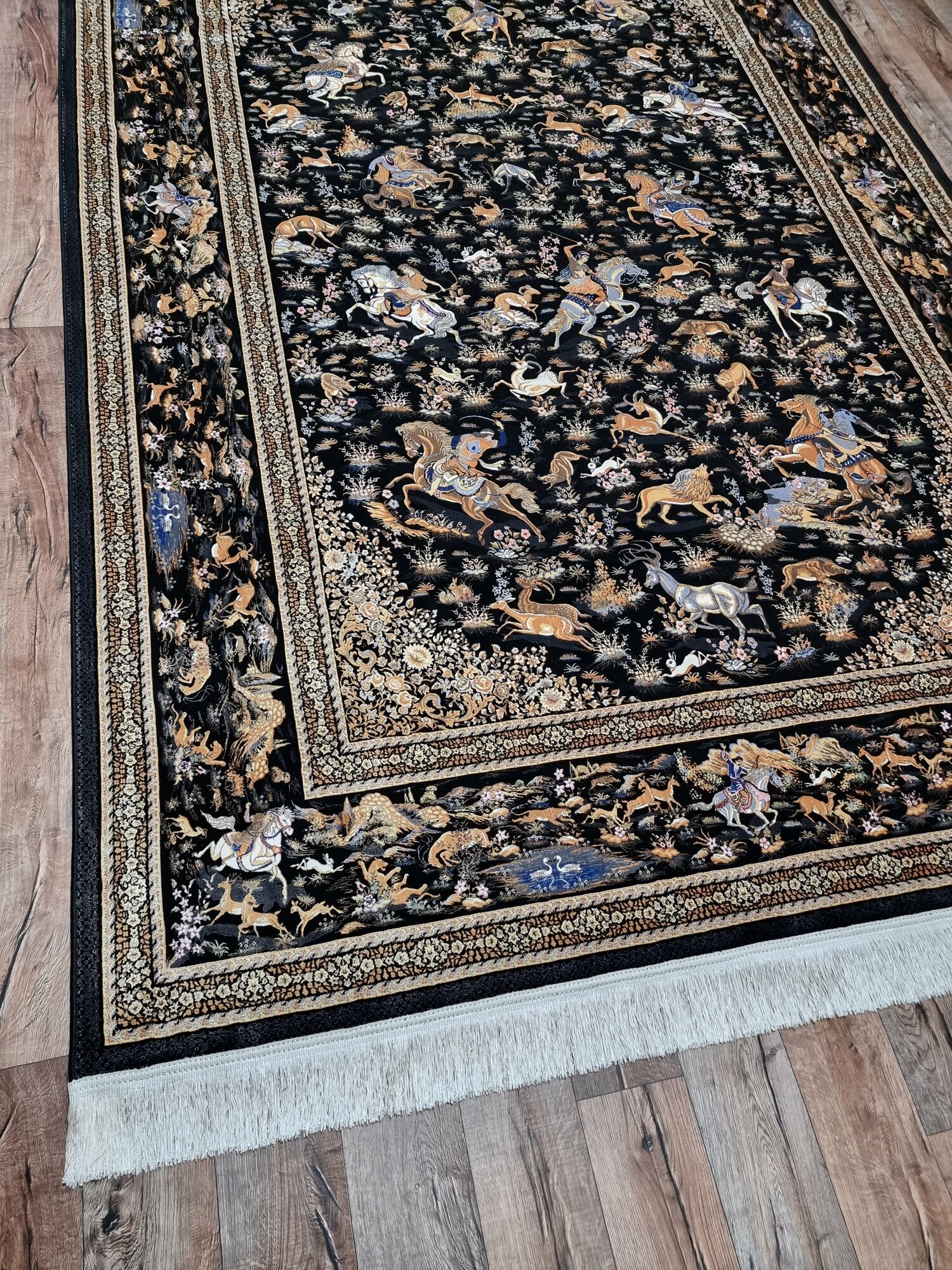 Персидский ковер Farrahi Carpet, Иран, размер 1.5х2.25 м