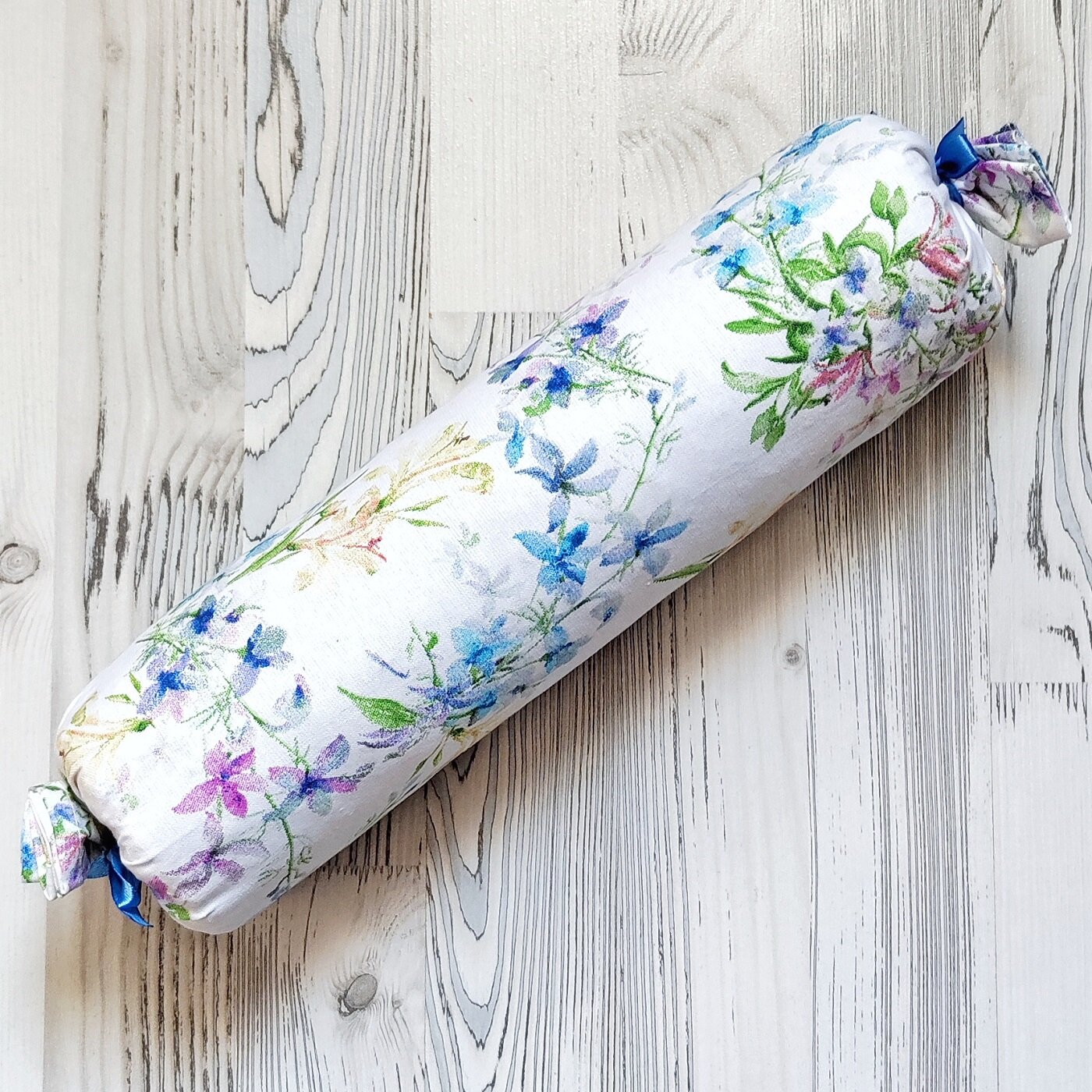 фото Валик с можжевельником Лето в подушке, 10*30