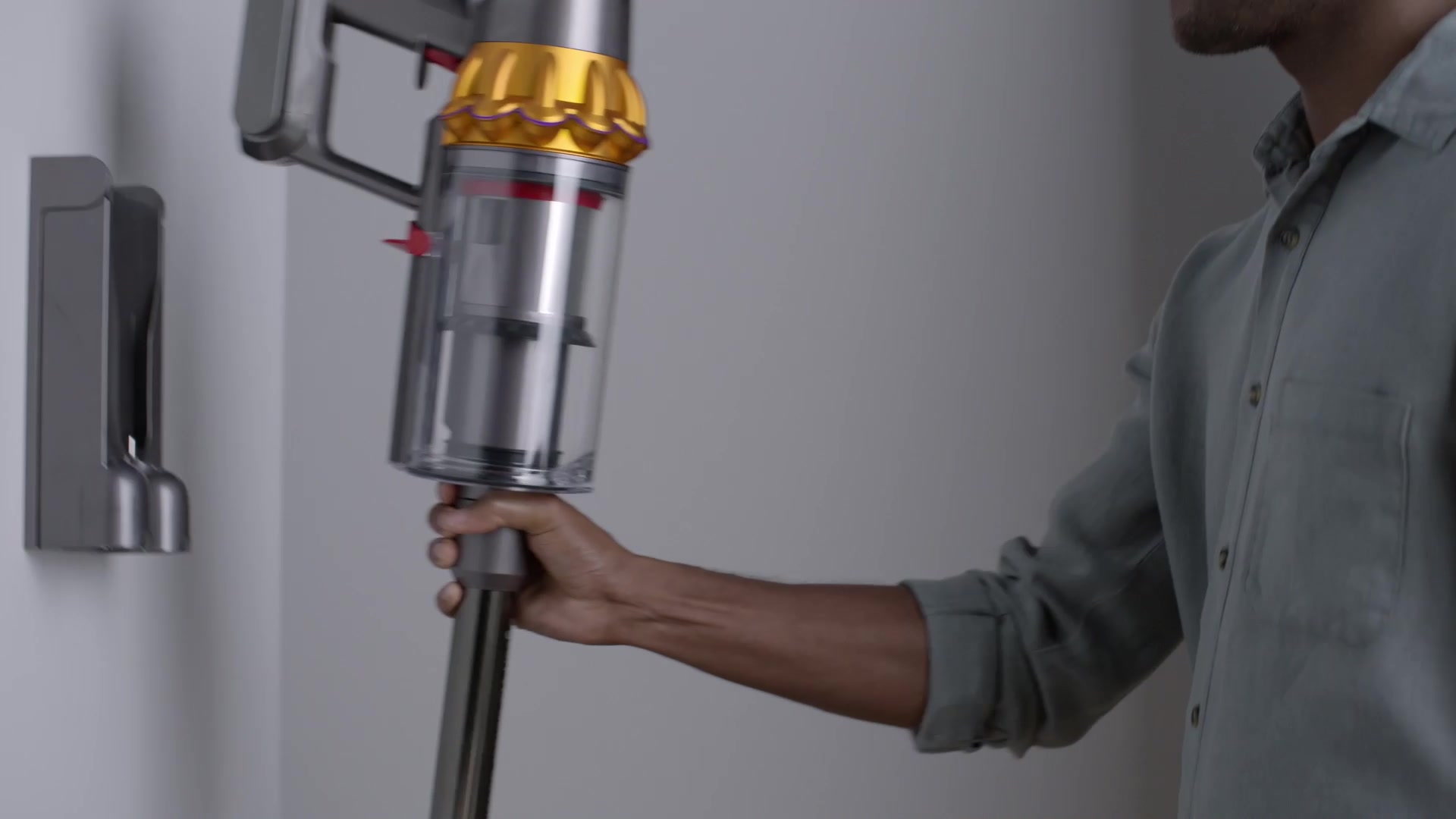 Пылесос Dyson V15 Detect absolute SV47, UK, gold — фото 1