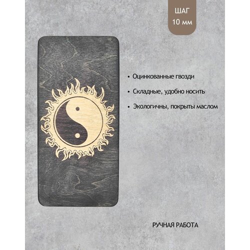 Доска садху с гвоздями