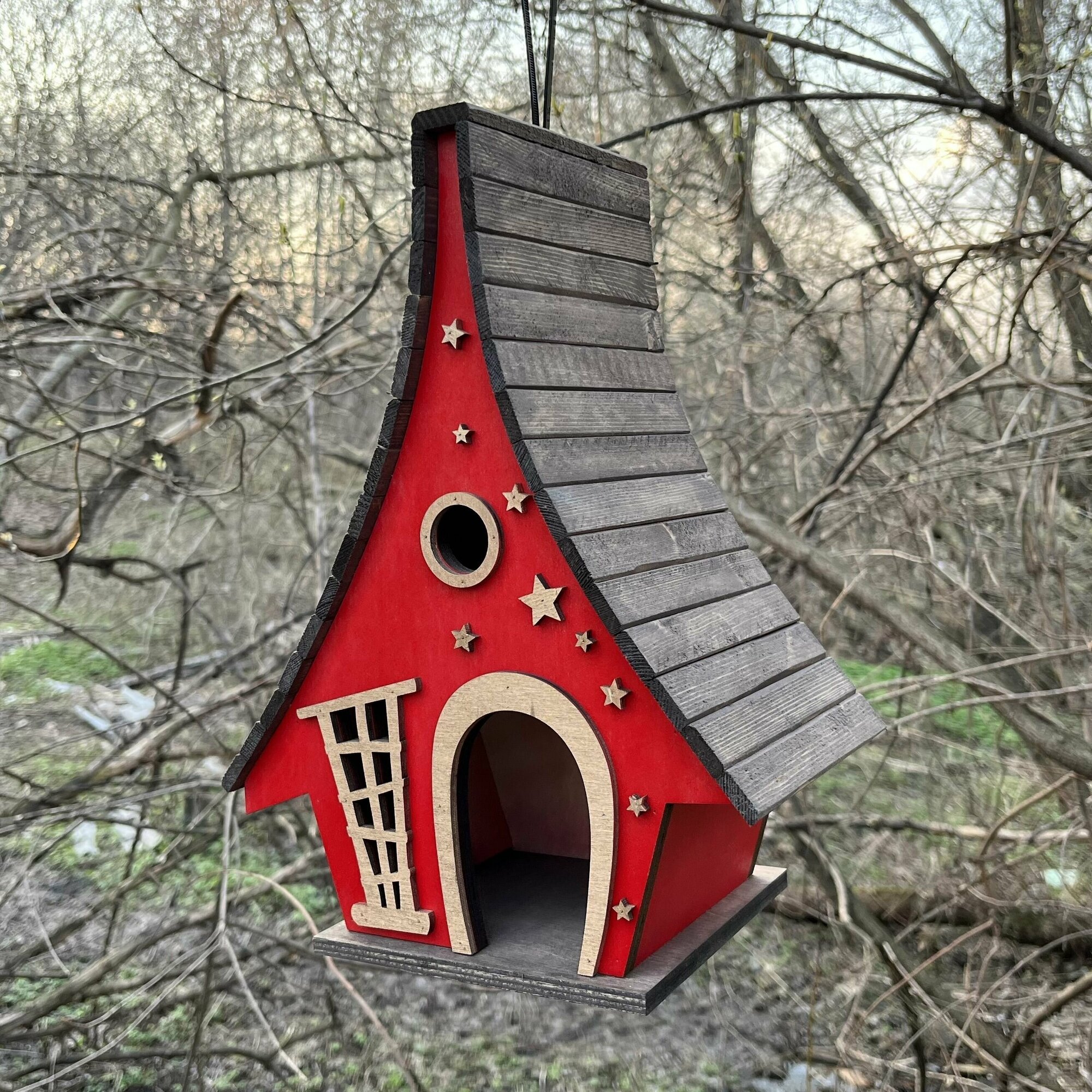 Деревянный скворечник для птиц PinePeak / Кормушка для птиц подвесная для дачи и сада 330х250х150мм