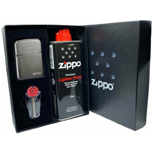 Подарочный набор ZIPPO ( Зажигалка ZIPPO 24485 1941 Replica, черная, с покрытием Black Matte + кремни + топливо, 125 мл )