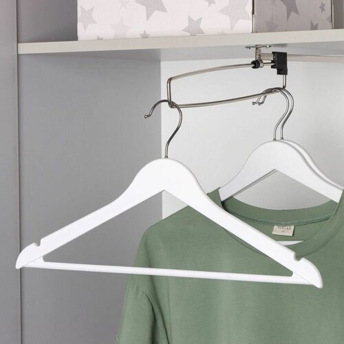 Вешалка-плечики с антискользящей перекладиной Доляна, 3 шт, 43×25 см, цвет белый
